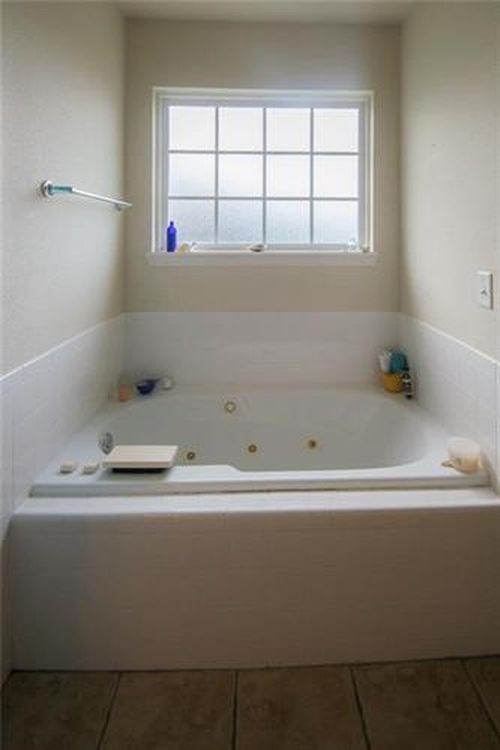 Centerpoint Sub - Residential Lease