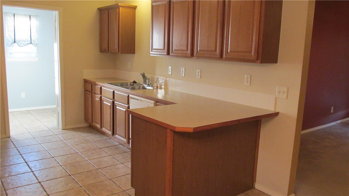 Centerpoint Sub - Residential Lease