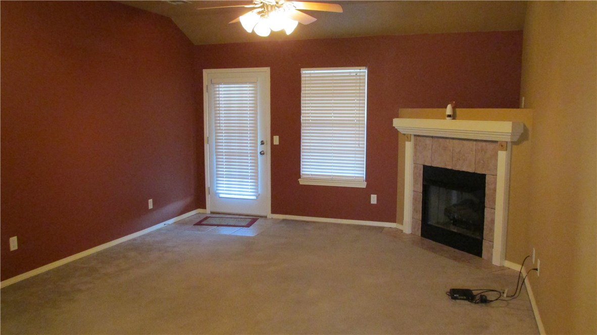 Centerpoint Sub - Residential Lease