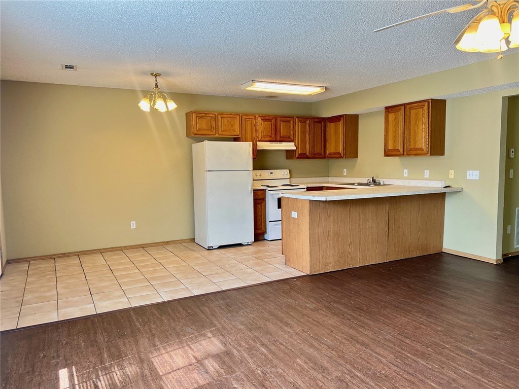 Meadowlands - Residential Lease