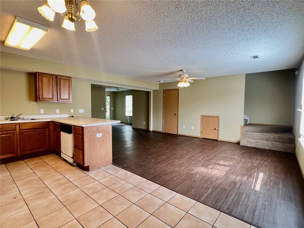 Meadowlands - Residential Lease