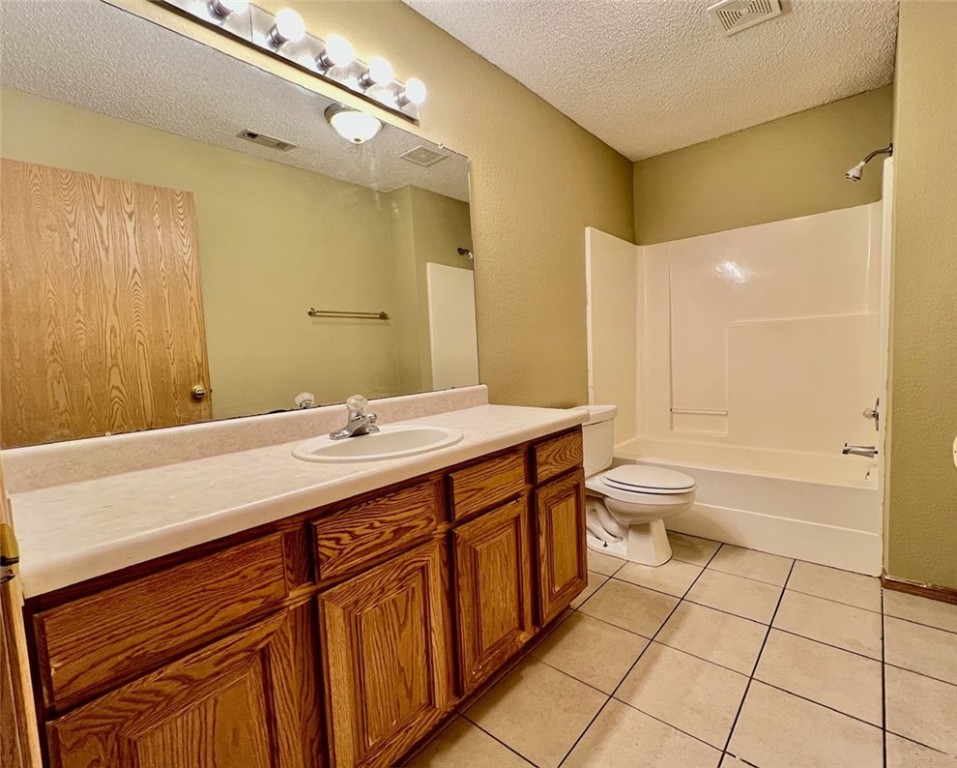 Meadowlands - Residential Lease