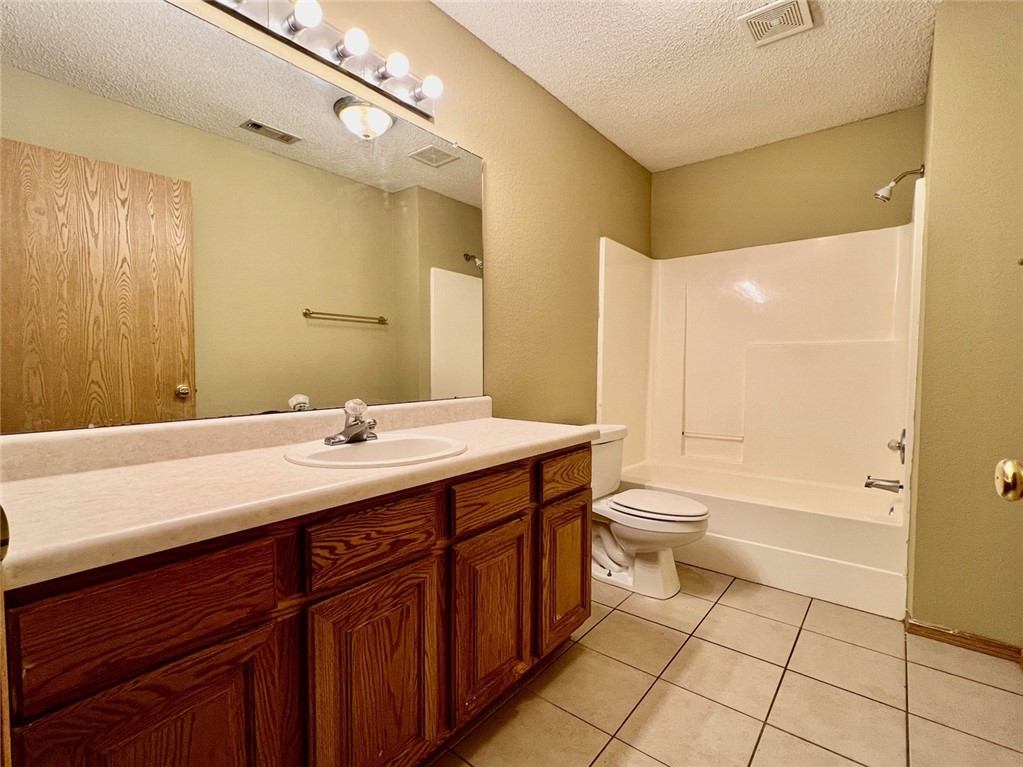 Meadowlands - Residential Lease