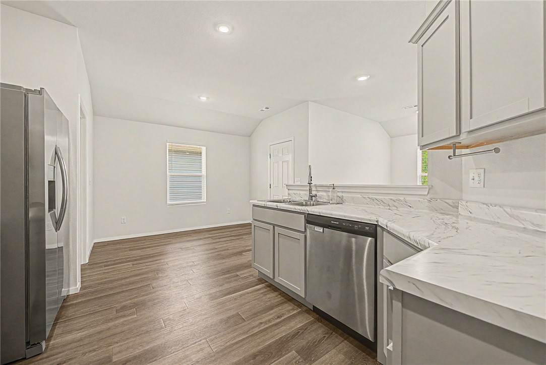 Creekside Meadows - Residential