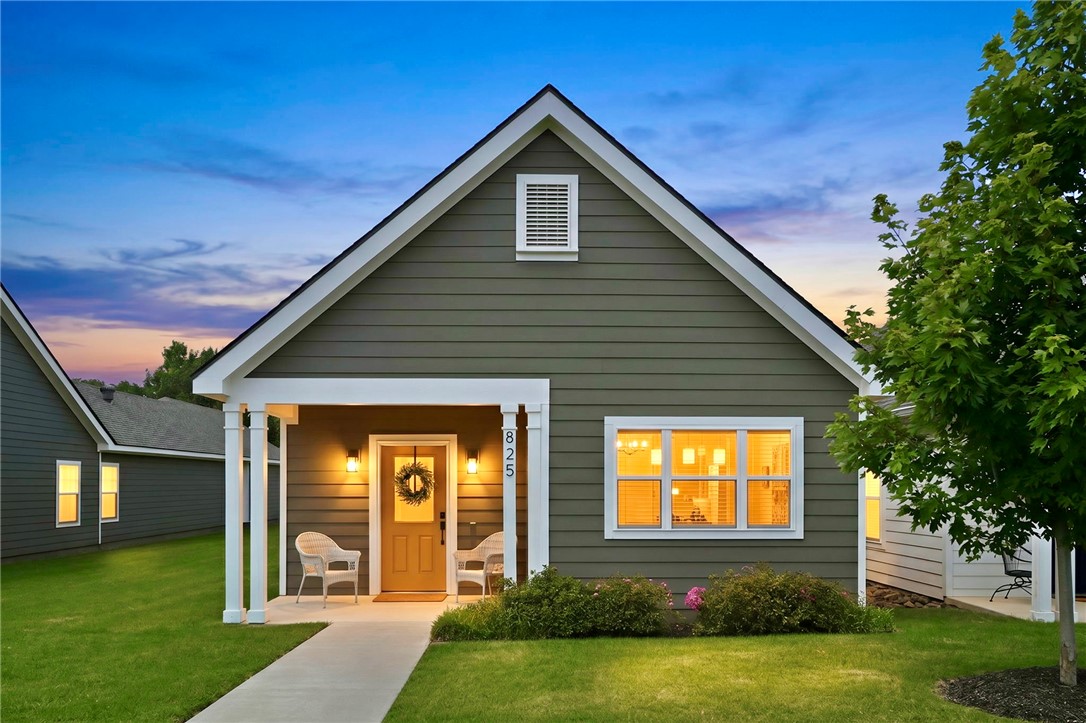 Located just 1 mile from Crystal Bridges Museum and Alice L. Walton School of Medicine, this better-than-new home offers the perfect blend of convenience and lifestyle. Built in 2023, it features a functional layout with modern finishes and a spacious pantry. Enjoy direct access to the Razorback Greenway and Slaughter Pen Trail, ideal for biking and outdoor enthusiasts. Neighborhood amenities include a resort-style pool, clubhouse, fitness center, yoga room, billiards room, dog park, and ground maintenance for easy living. All appliances convey, including refrigerator, washer, and dryer, and furnishings are negotiable, making this a great opportunity for both short- or long-term rental investment or a turnkey primary residence.
