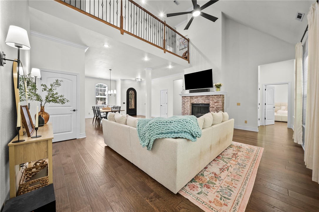 The Falls - Residential