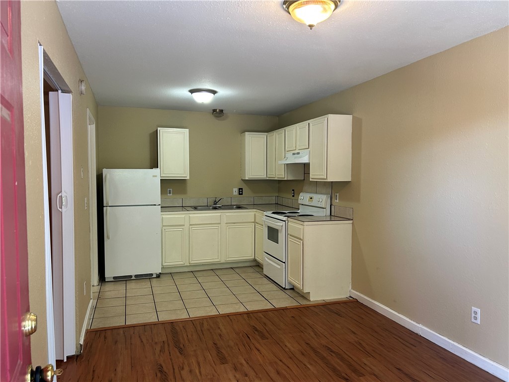 Springdale Outlots - Residential Lease