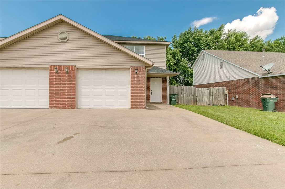 Coming Soon!!! 3 bedroom 2.5 bath with 1 car garage. All appliances included. Small back deck and fenced in backyard with easy access to I-49! 
*Tenant Occupied-No Showings, Now accepting applications