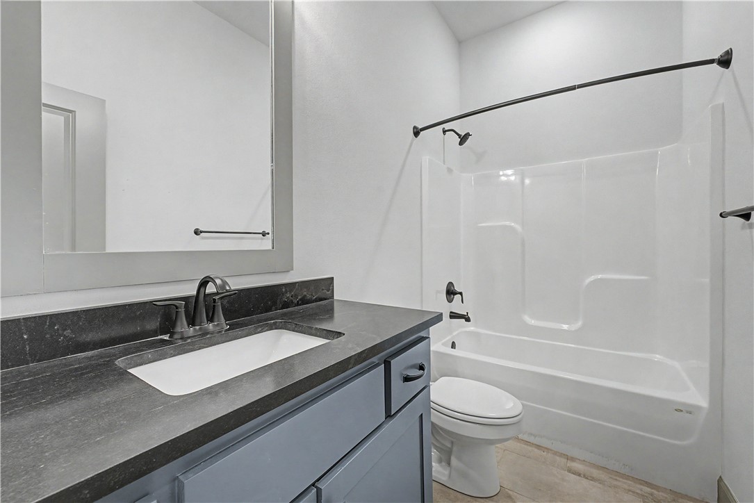 ANNIKA ESTATES PH II-CENTERTON - Residential Lease