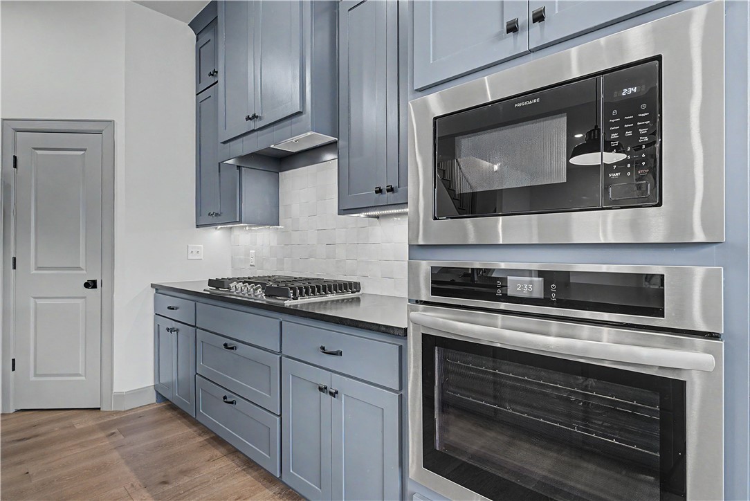 ANNIKA ESTATES PH II-CENTERTON - Residential Lease