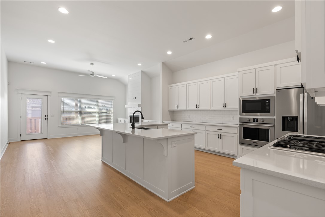 Aurora Sub Ph I Bentonville - Residential Lease