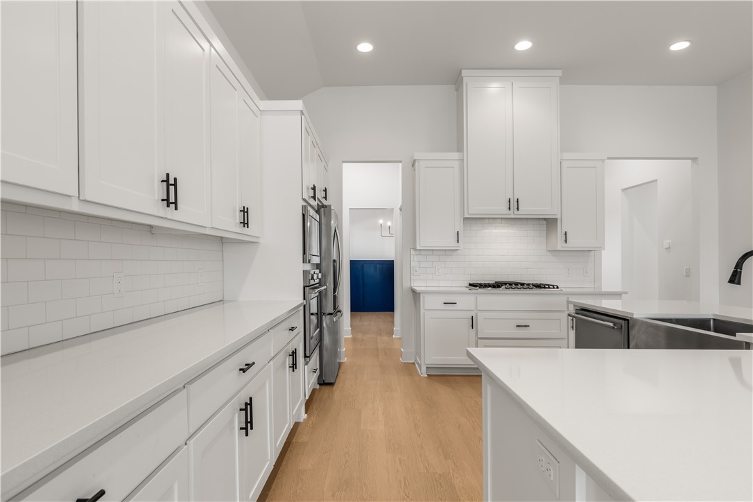 Aurora Sub Ph I Bentonville - Residential Lease