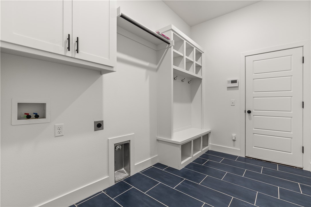 Aurora Sub Ph I Bentonville - Residential Lease