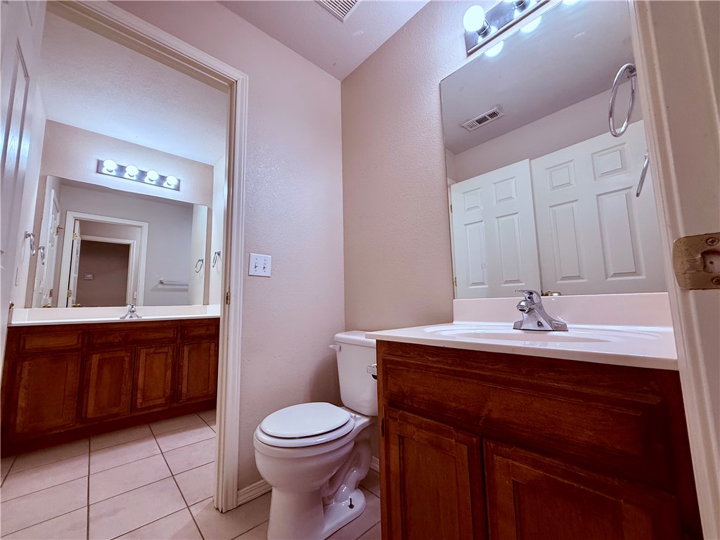 Riverwalk Farm Estate Ph I Bentonville - Residential Lease