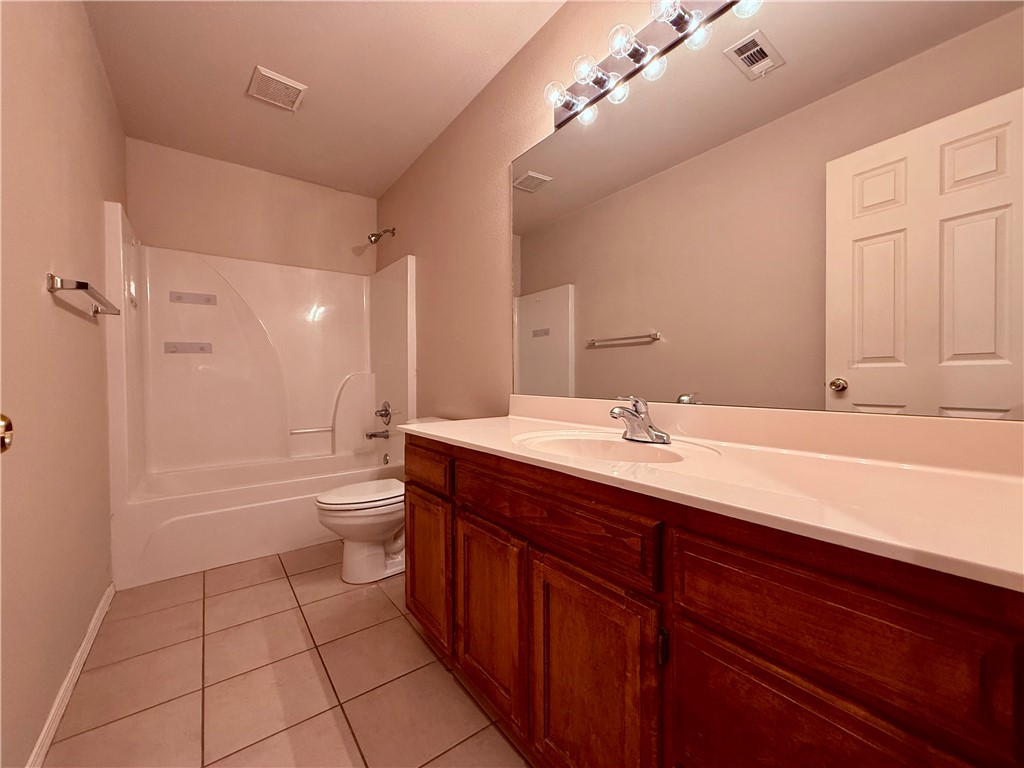 Riverwalk Farm Estate Ph I Bentonville - Residential Lease