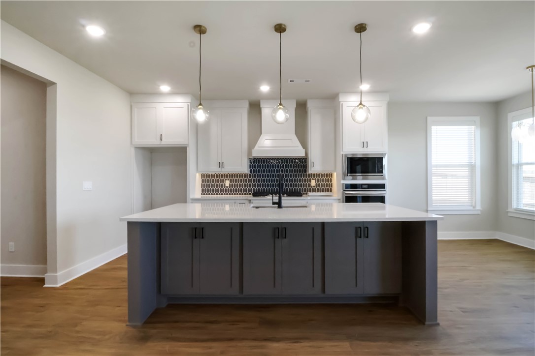 Paradise Park Sub Centerton - Residential Lease