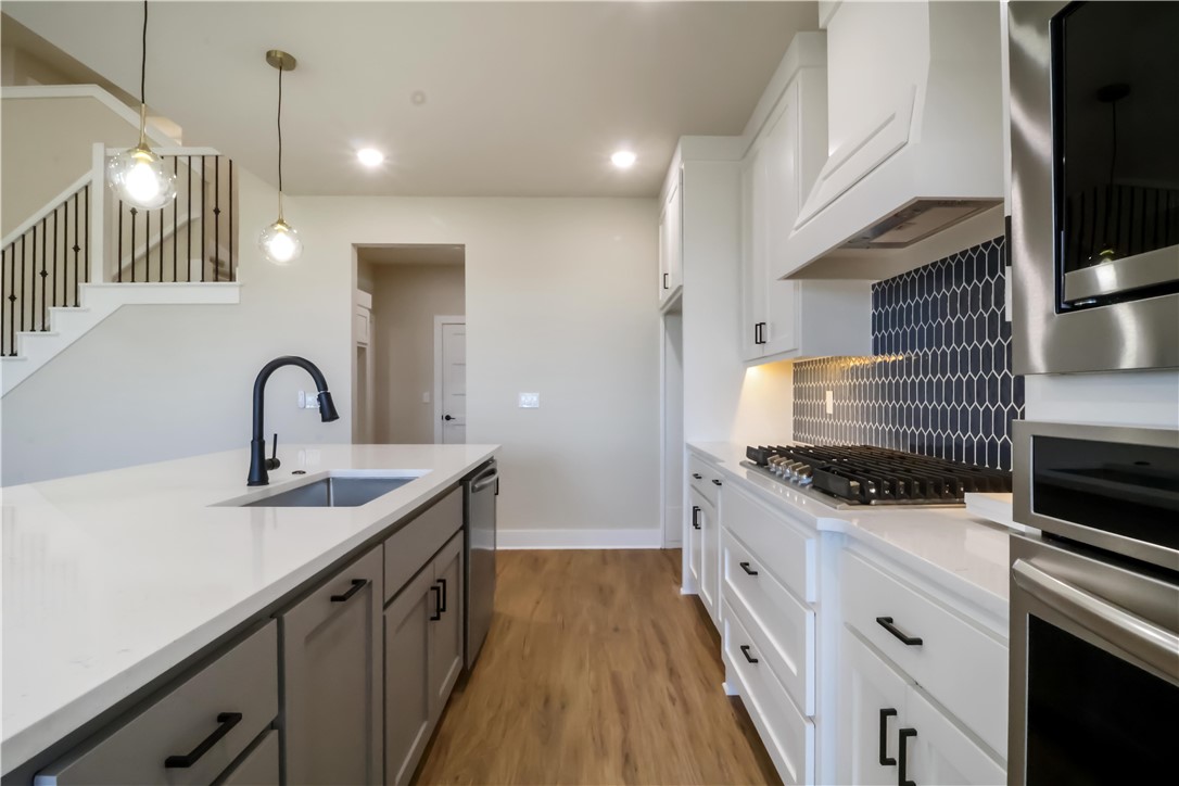 Paradise Park Sub Centerton - Residential Lease