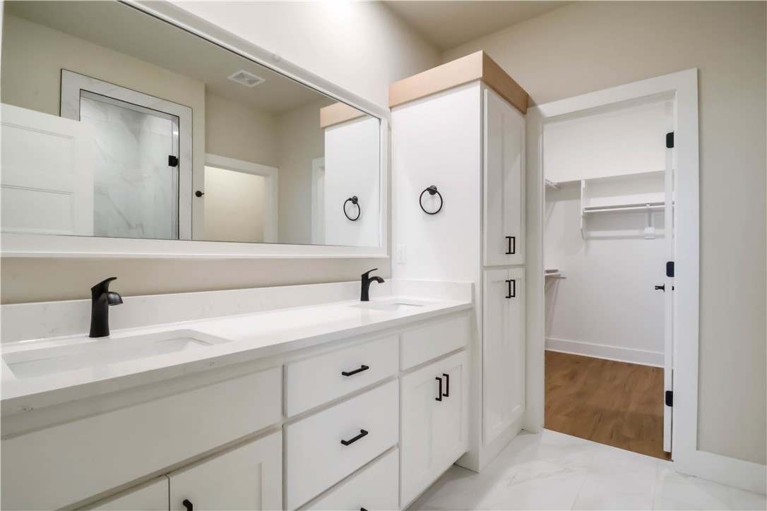 Paradise Park Sub Centerton - Residential Lease