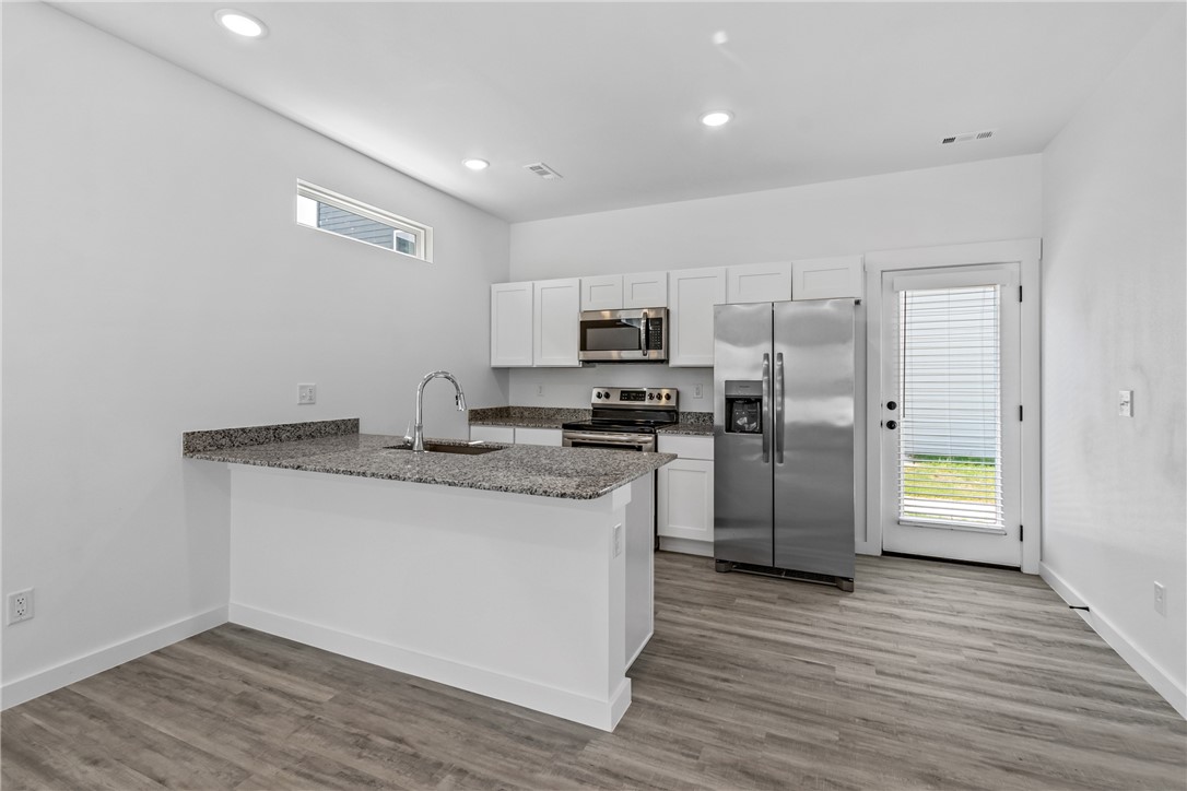 FEATHERSTON VILLAGE PH 1-CENTERTON - Residential