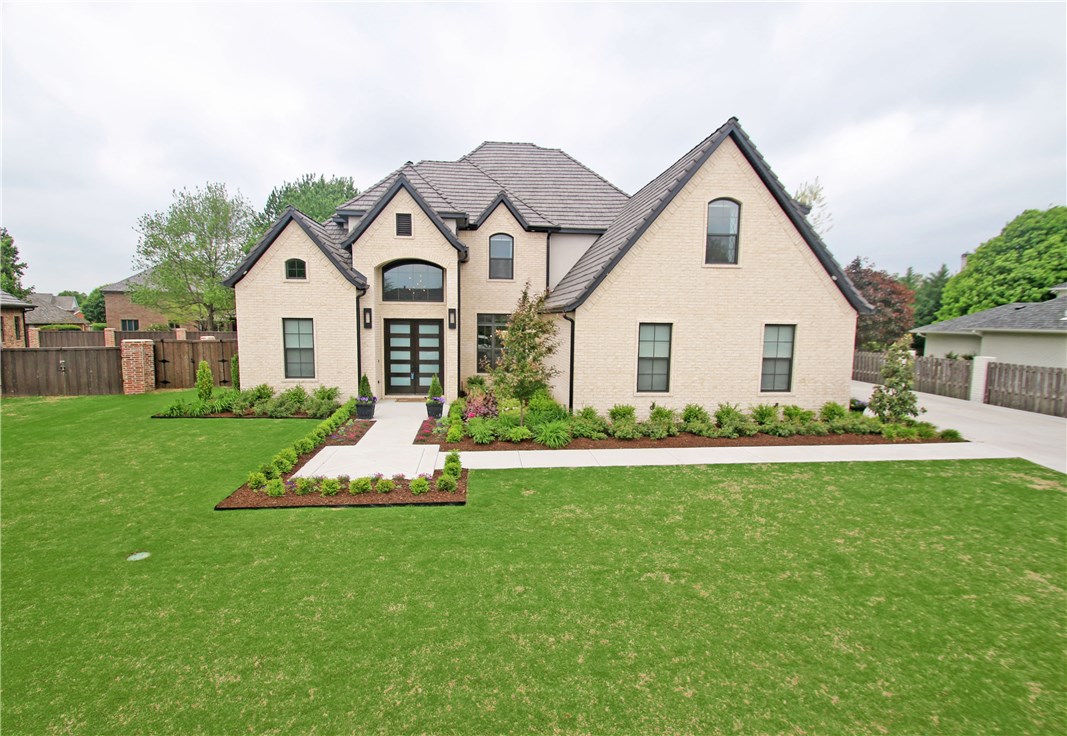 Pinnacle Golf & Cc Rogers - Residential