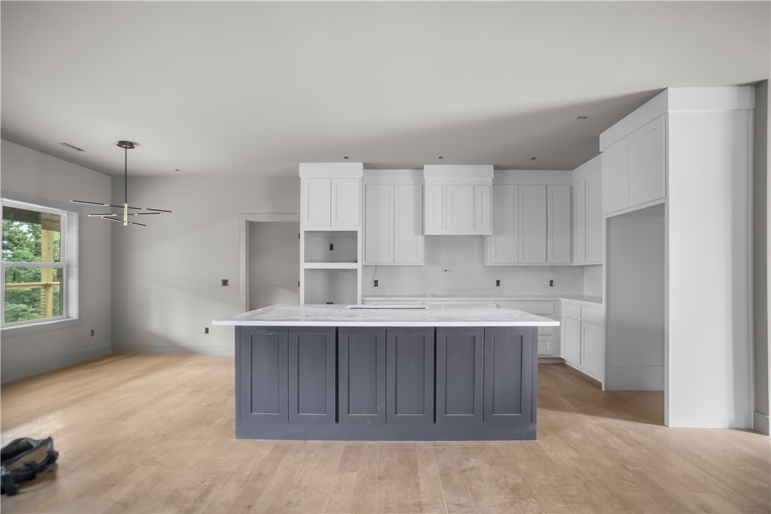 AVONDALE SUB 2-BVV - Residential