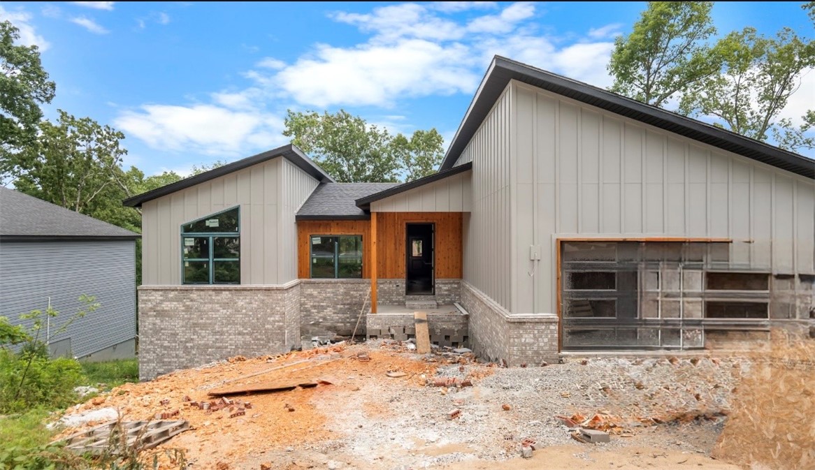 AVONDALE SUB 2-BVV - Residential