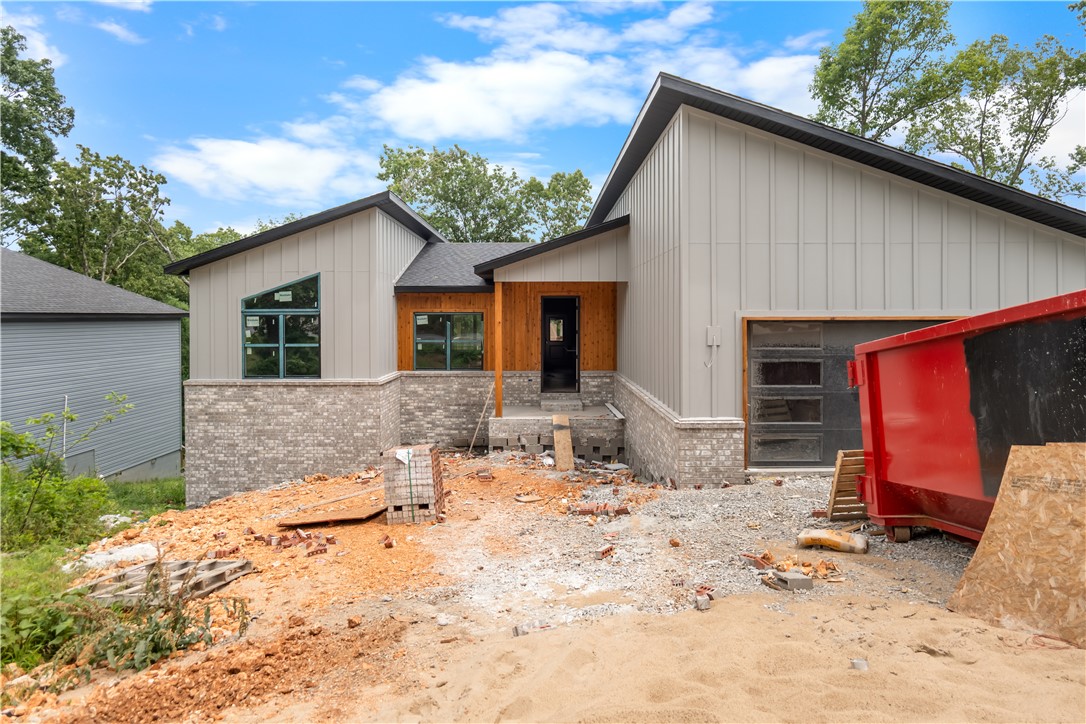AVONDALE SUB 2-BVV - Residential