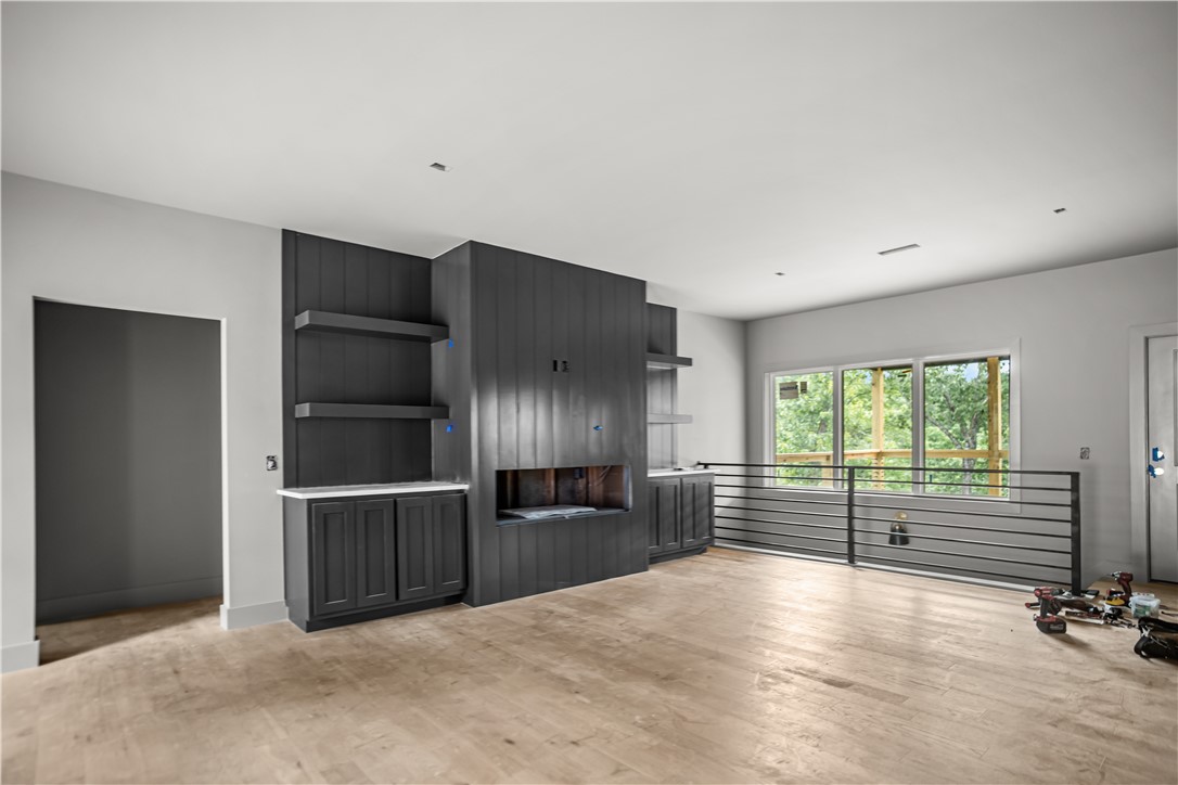 AVONDALE SUB 2-BVV - Residential