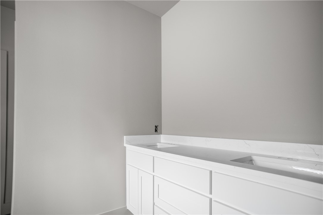 AVONDALE SUB 2-BVV - Residential