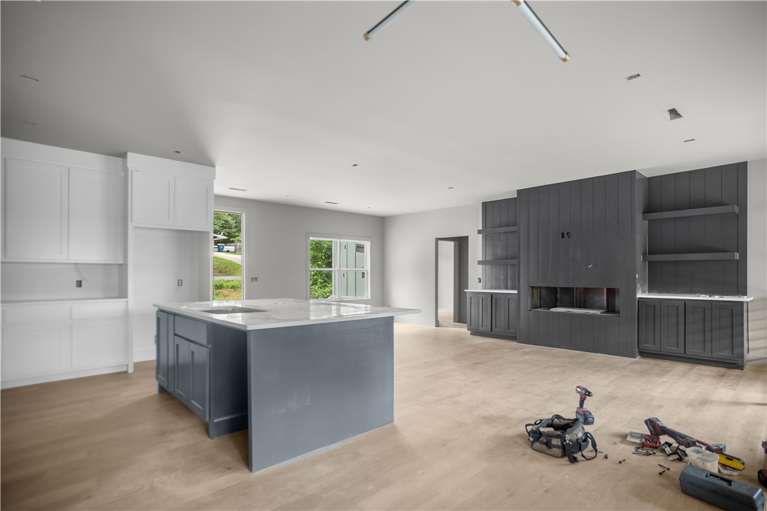 AVONDALE SUB 2-BVV - Residential