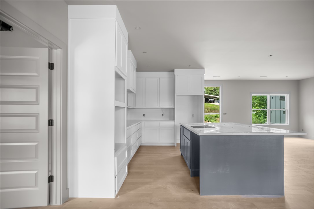 AVONDALE SUB 2-BVV - Residential