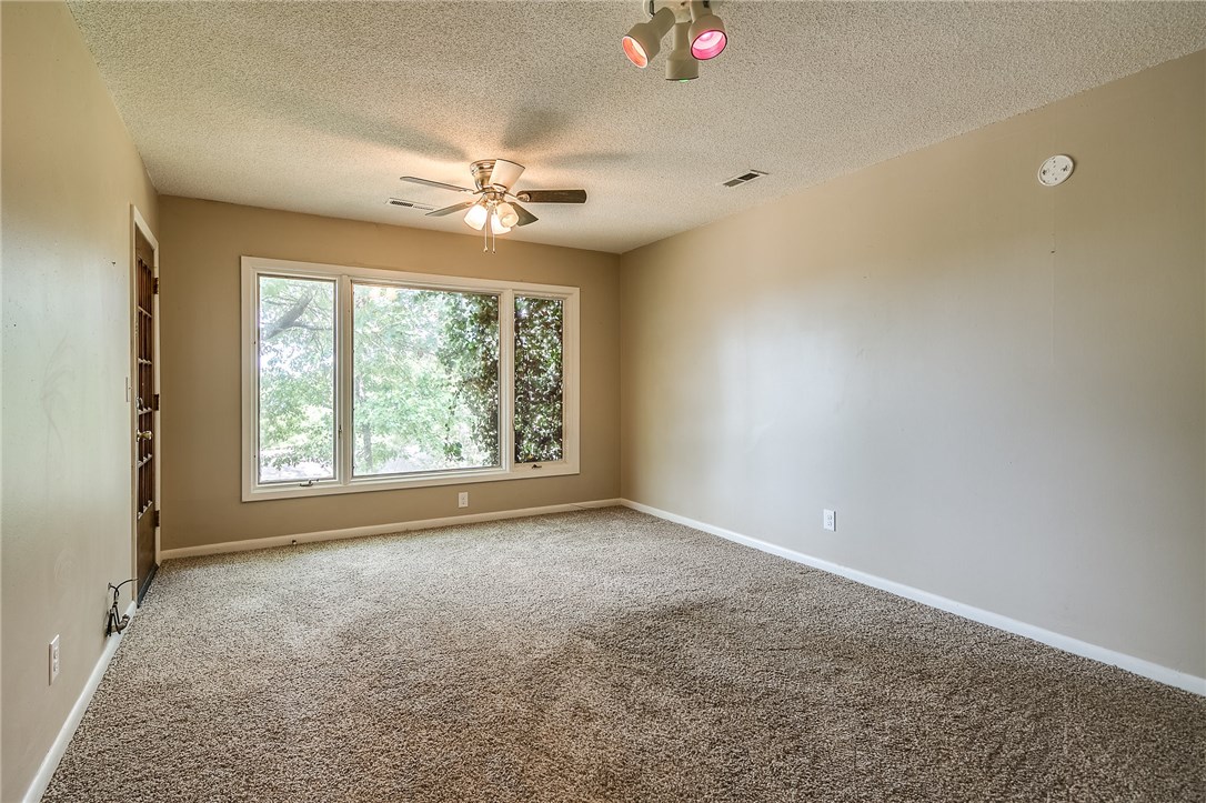 Drake Courts - Residential