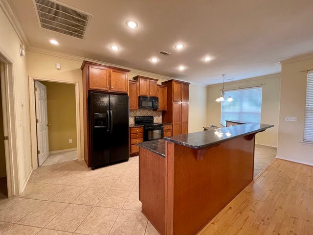 Crofton Manor Sub - Residential Lease