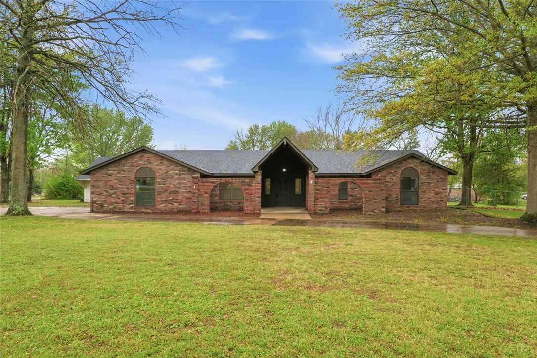 North Brush Creek Hills Unit 1 Rogers - Residential