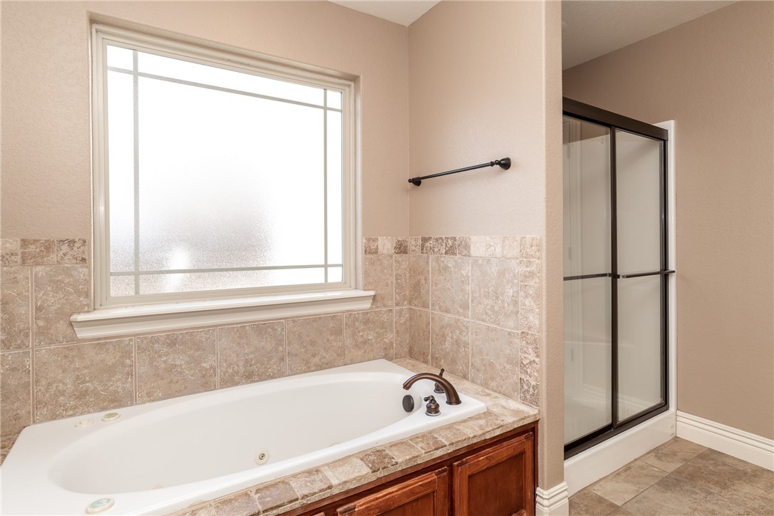 Oakbrooke Sub Ph 1-Bentonville - Residential Lease
