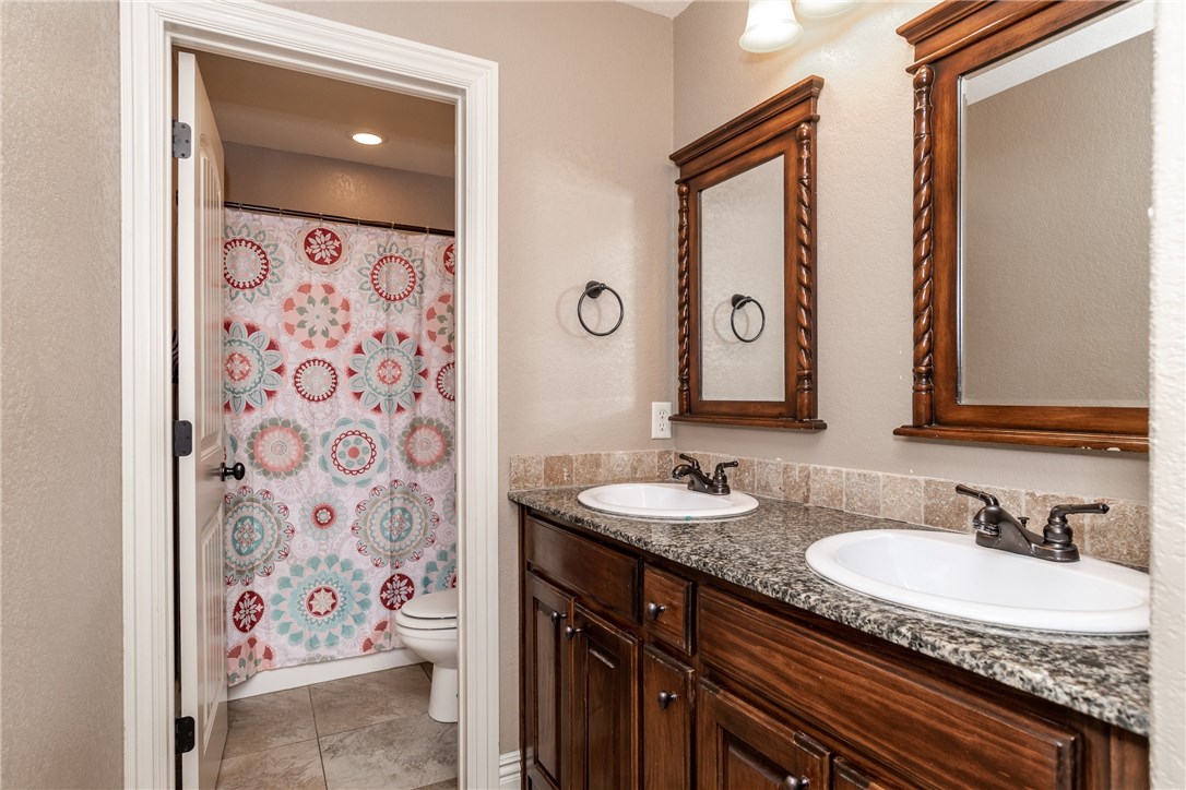 Oakbrooke Sub Ph 1-Bentonville - Residential Lease