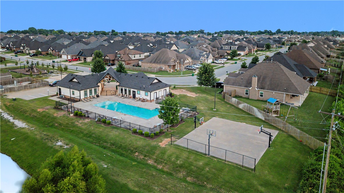 MAPLE ESTATES PH III-CENTERTON - Residential