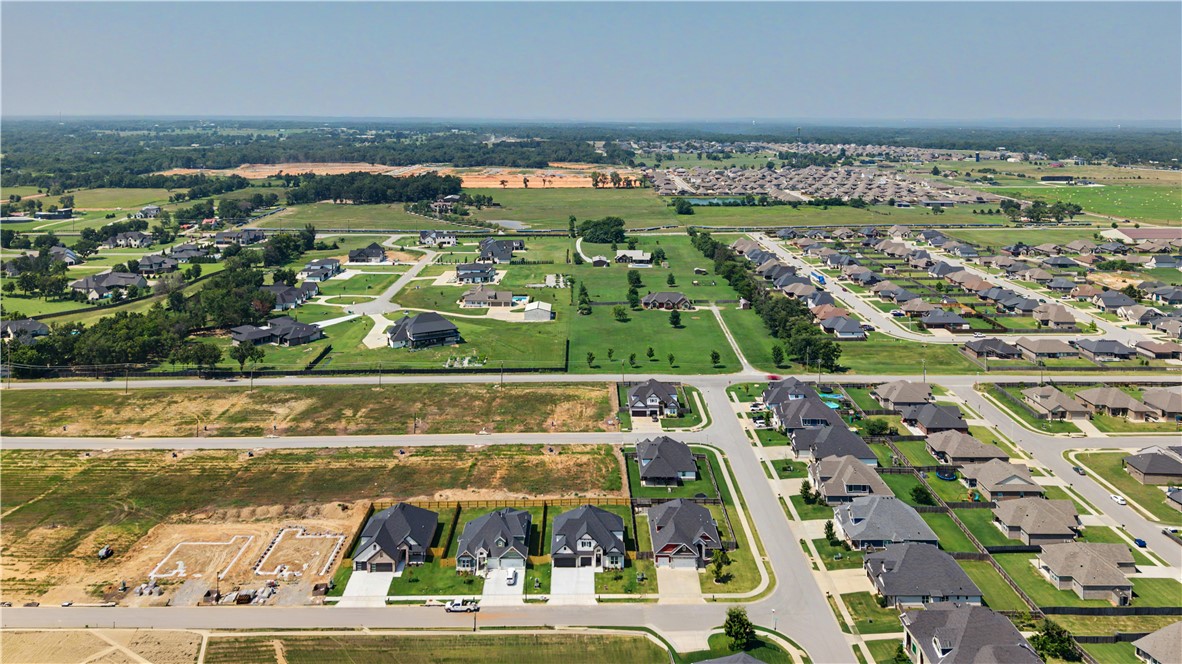 MAPLE ESTATES PH III-CENTERTON - Residential