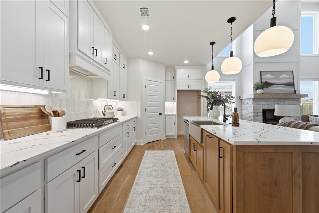 MAPLE ESTATES PH III-CENTERTON - Residential