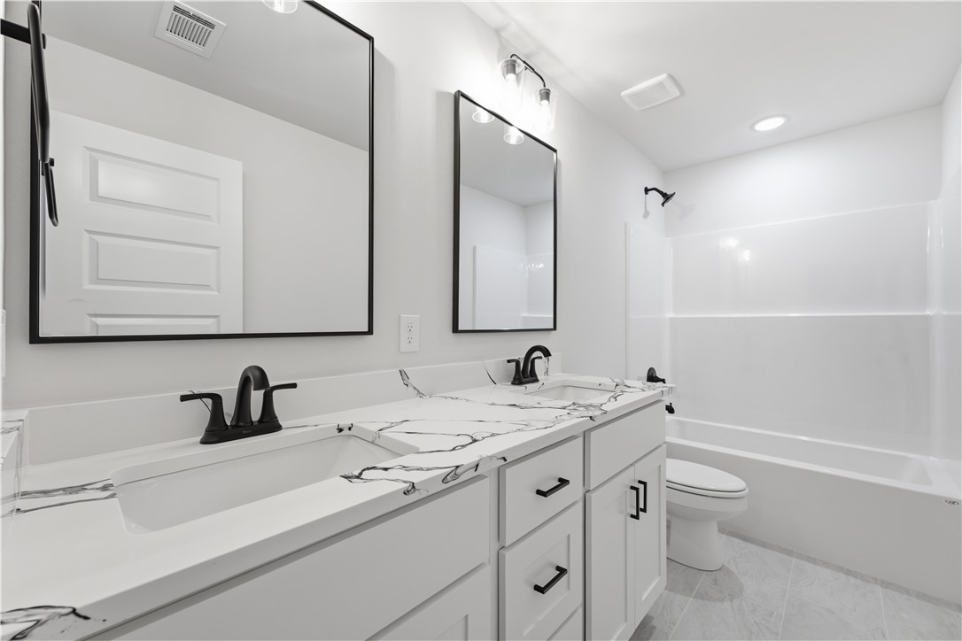 MAPLE ESTATES PH III-CENTERTON - Residential