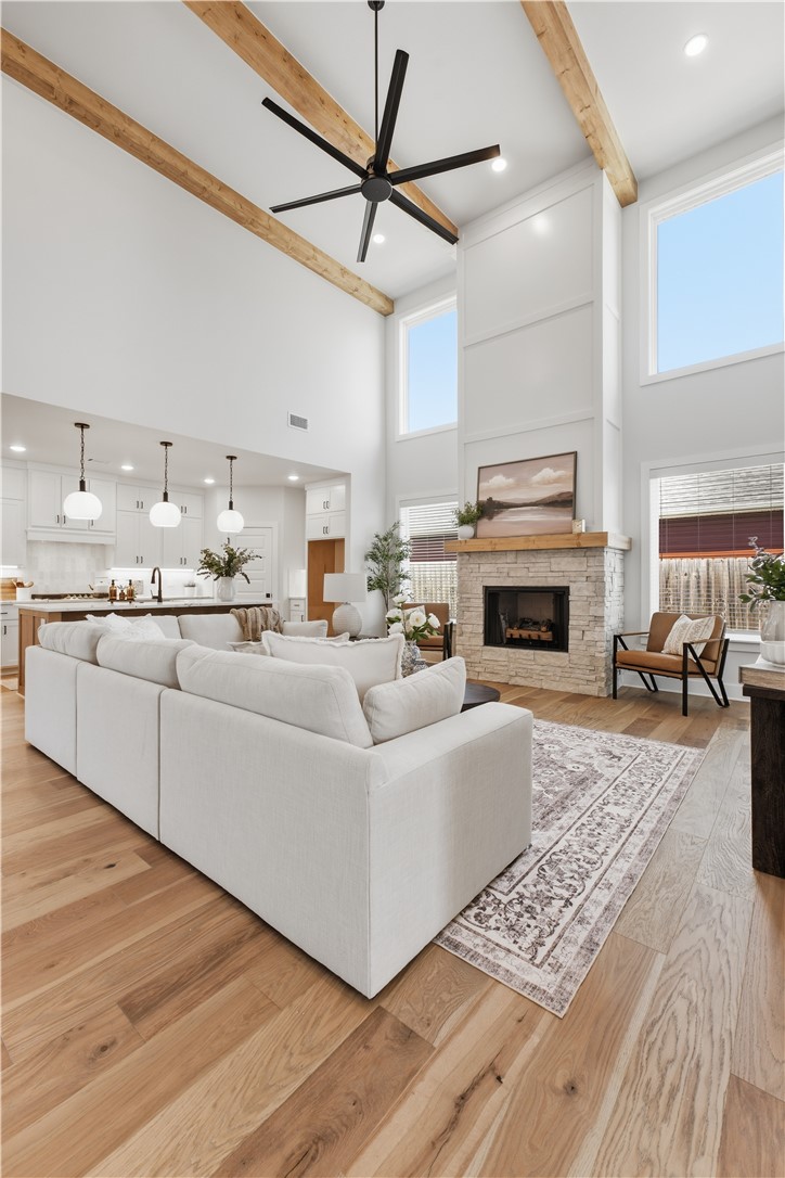 MAPLE ESTATES PH III-CENTERTON - Residential