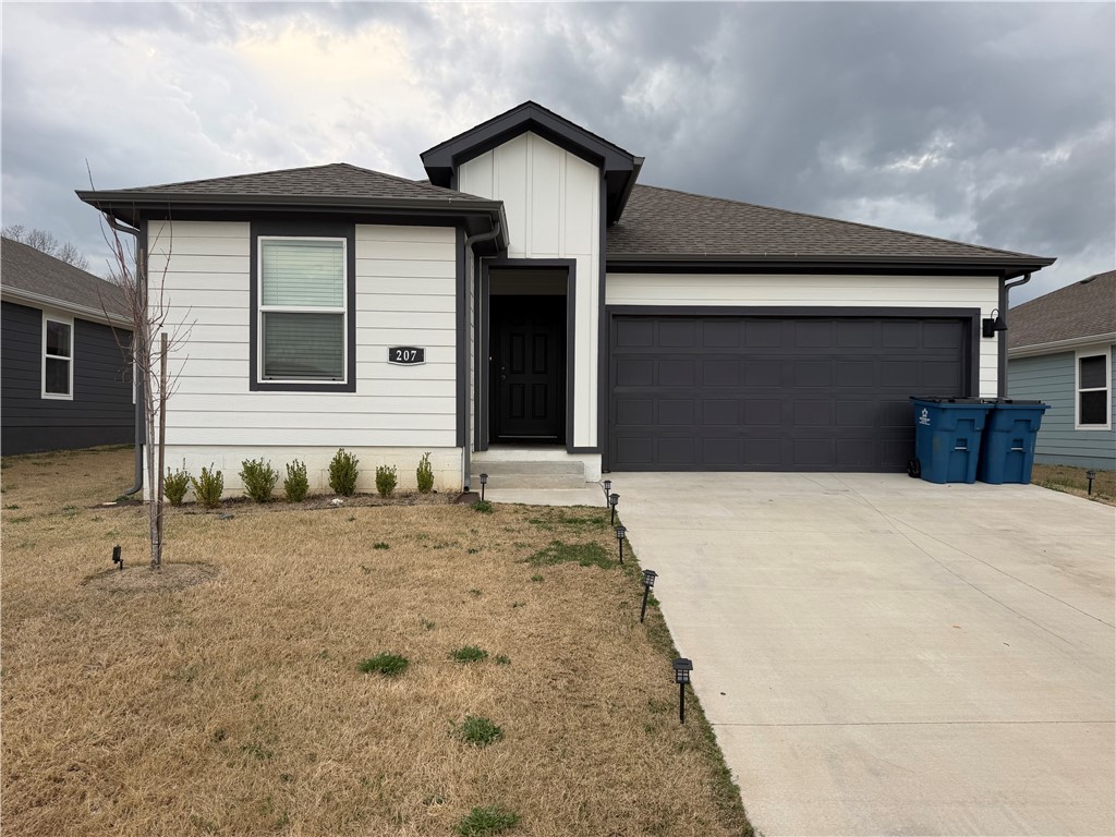 Welcome to 207 NW Pinwheel St in the growing Applewood Estates community in Highfill, AR! This home features an open-concept floor plan designed for modern living and entertaining, with seamless flow between the spacious living area and beautiful kitchen. Enjoy 36-inch upper cabinets, granite countertops, stainless-steel appliances, LVP flooring in main areas, cozy carpeted bedrooms, LED lighting throughout, garage door opener, and professional landscaping. Take in rolling hill views while being just minutes from Northwest Arkansas Regional Airport and convenient to shopping, dining, and major employers in Rogers and Lowell. Highfill continues to see exciting growth and demand. Owner financing available with a down payment—ask for details! Schedule your private showing today!