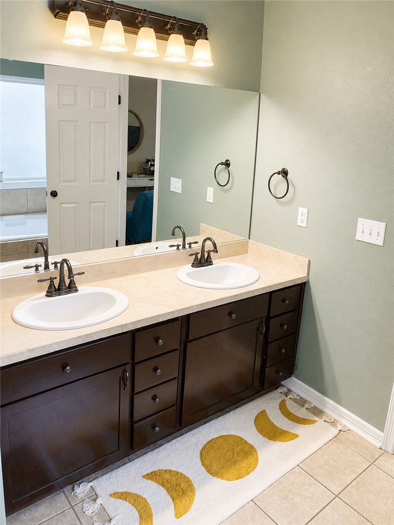 Bellview Residence Add Ph 2 Rogers - Residential Lease