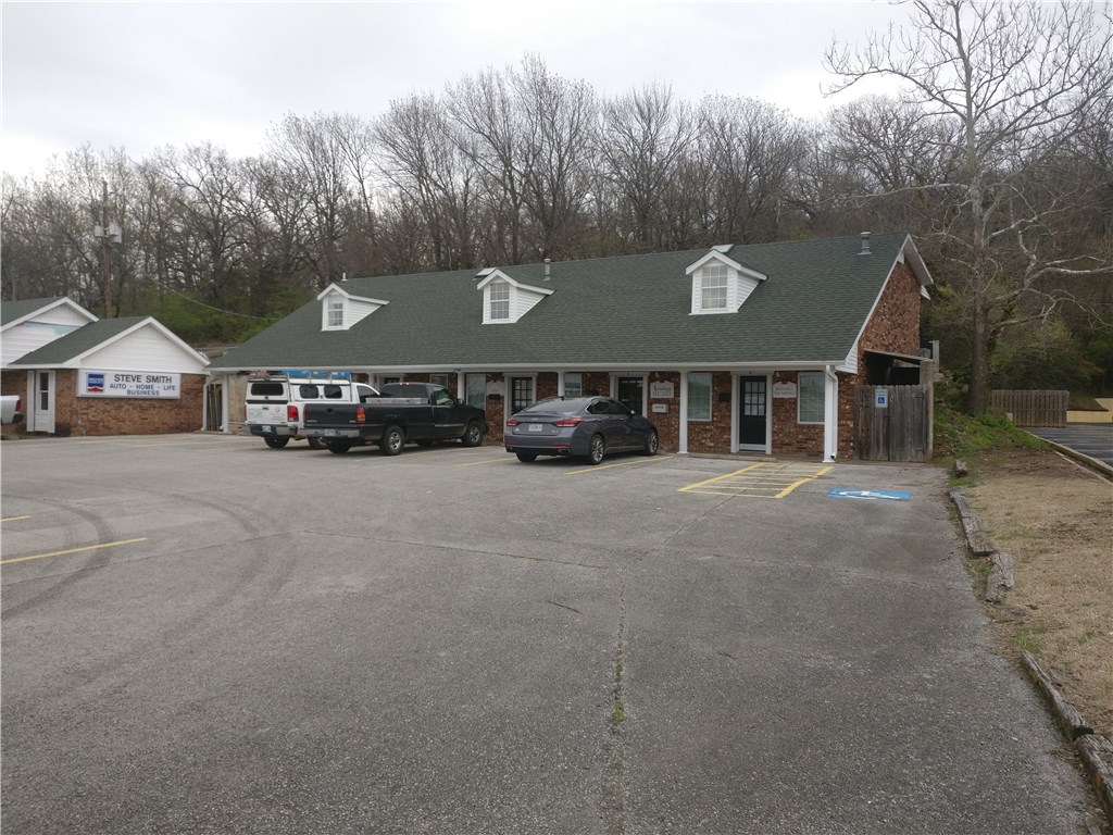 Fayetteville Outlots - Commercial Lease