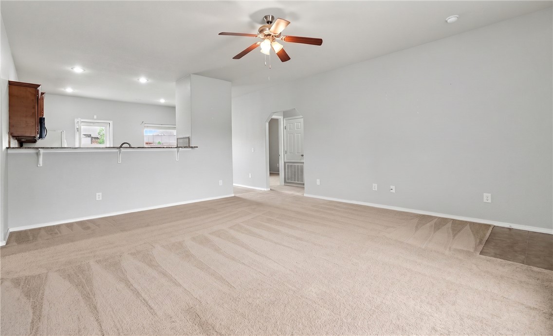 LAKEWOOD CROSSING SUB PH 1-ROGERS - Residential