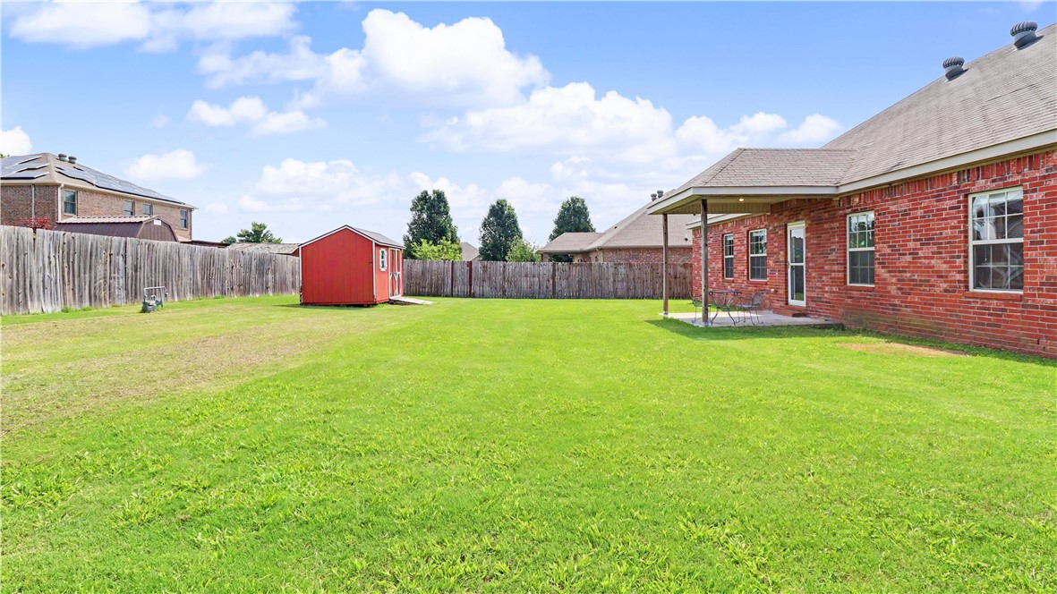 LAKEWOOD CROSSING SUB PH 1-ROGERS - Residential
