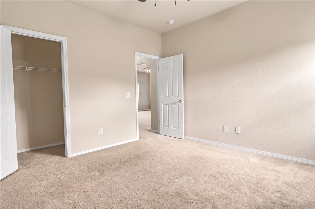 LAKEWOOD CROSSING SUB PH 1-ROGERS - Residential