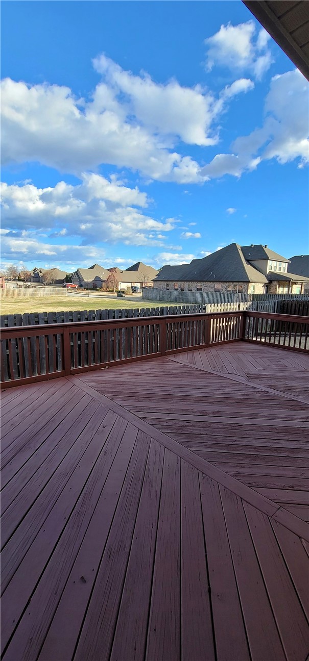 Hearthstone Sub Ph Ii Rogers - Residential Lease