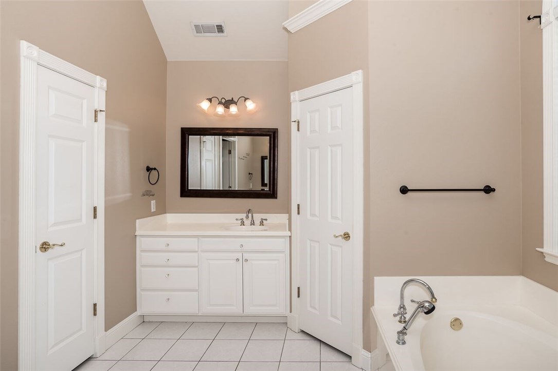 Highland Knolls Ph 3 Rogers - Residential