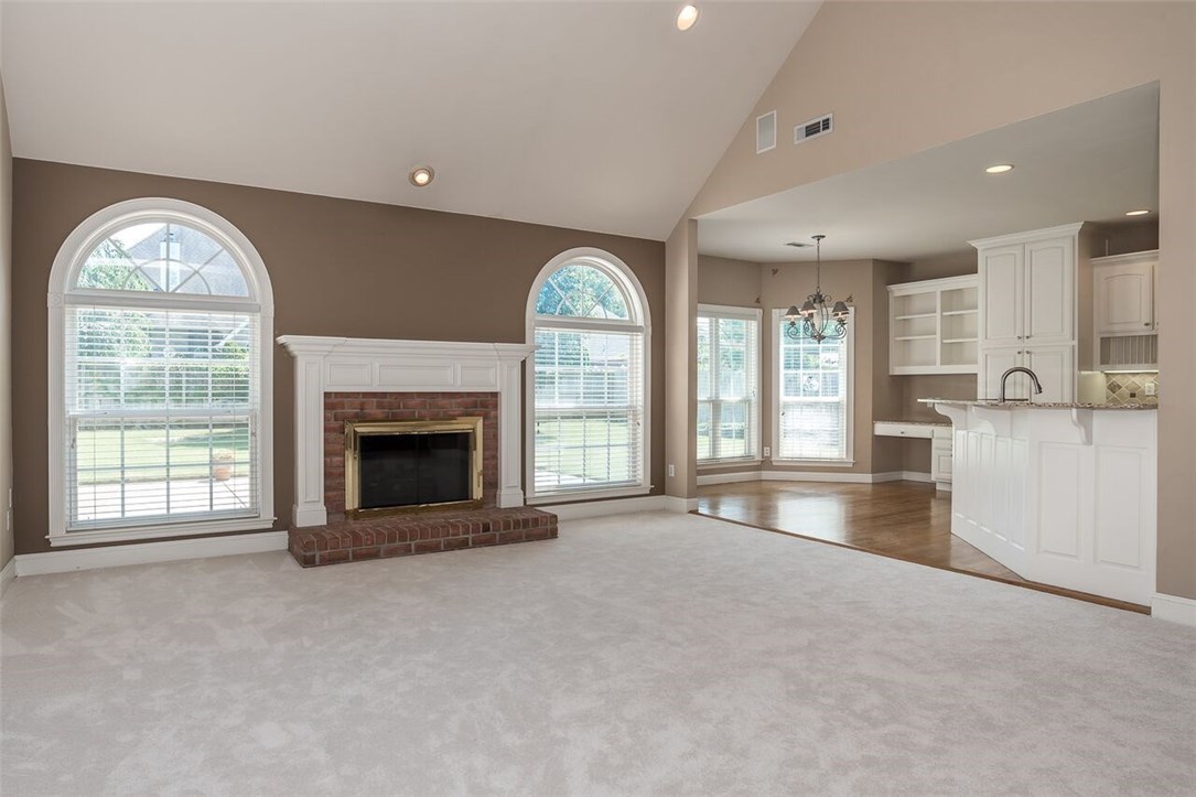 Highland Knolls Ph 3 Rogers - Residential